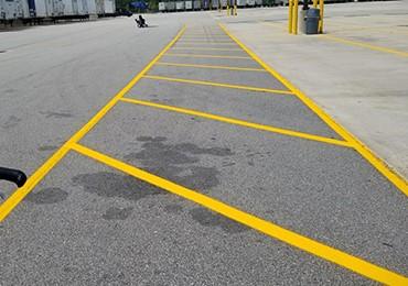 regular dry fast dry traffic line marking parking lot parking deck line marking paints.