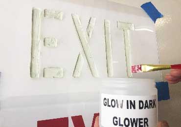glow at night paint coating