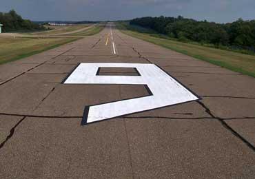 Airport runway line marking paint number runways painting.