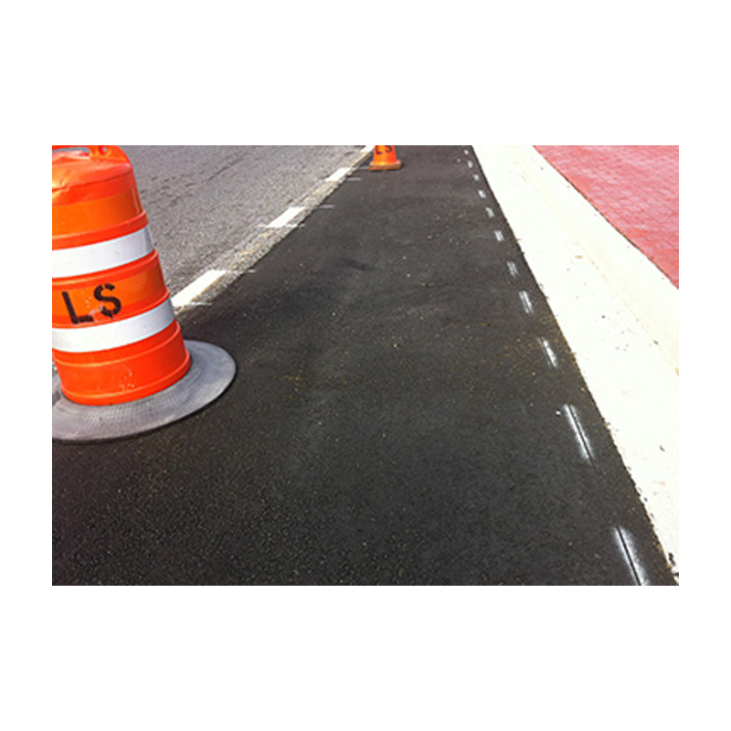 Temporary_aerosol_removable_chalk_white_marking