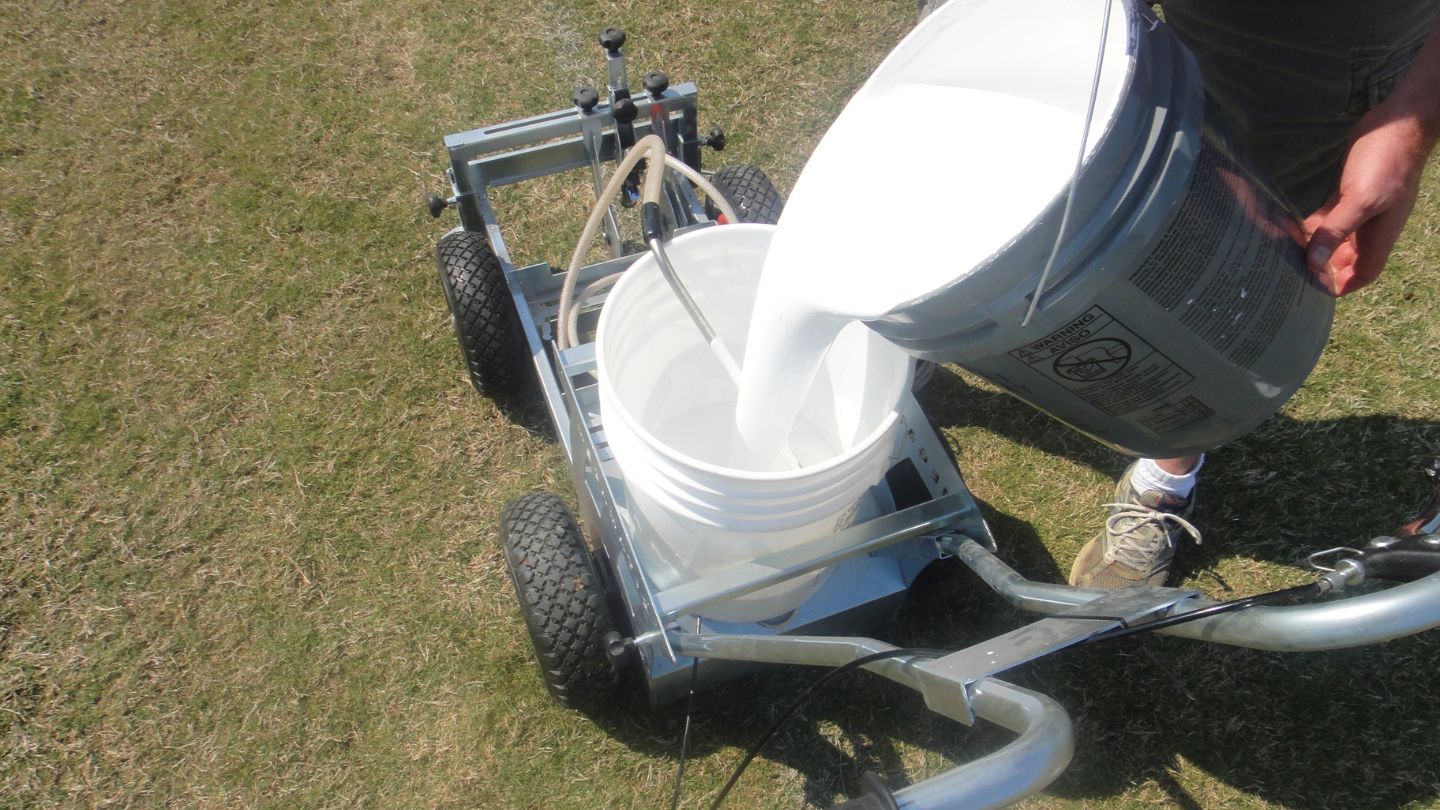 Bulk Striping Machines for Large Facilities: Maximizing Efficiency