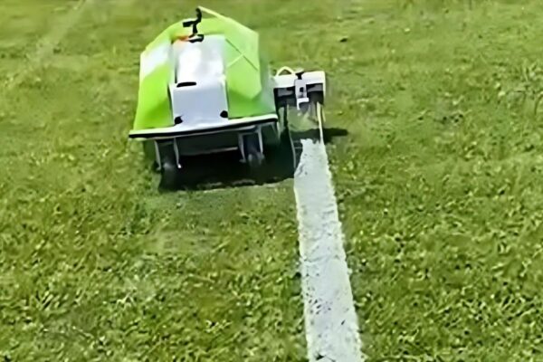 The Ultimate Guide to Field Marking Robots: Features, Benefits, and ROI